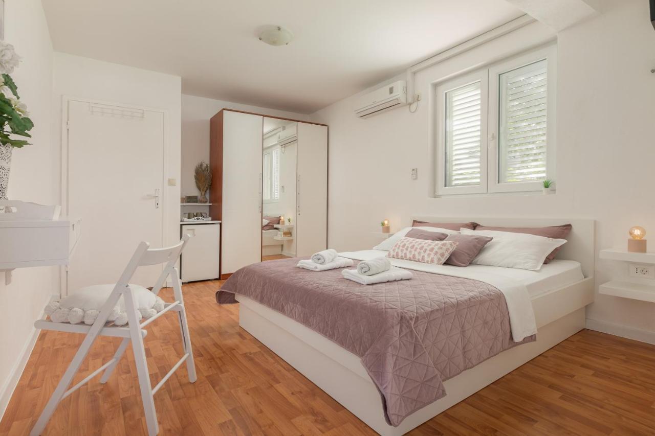 Apartments & Rooms Joy Of Life In Макарска Екстериор снимка
